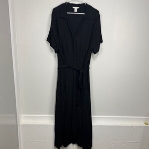 H&M Black Short Sleeve Button Down Dress with Belt. Size XL